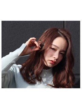 アンディー(&dy) 冬色　バイオレット　暖色　アンニュイ　カラー　透明感