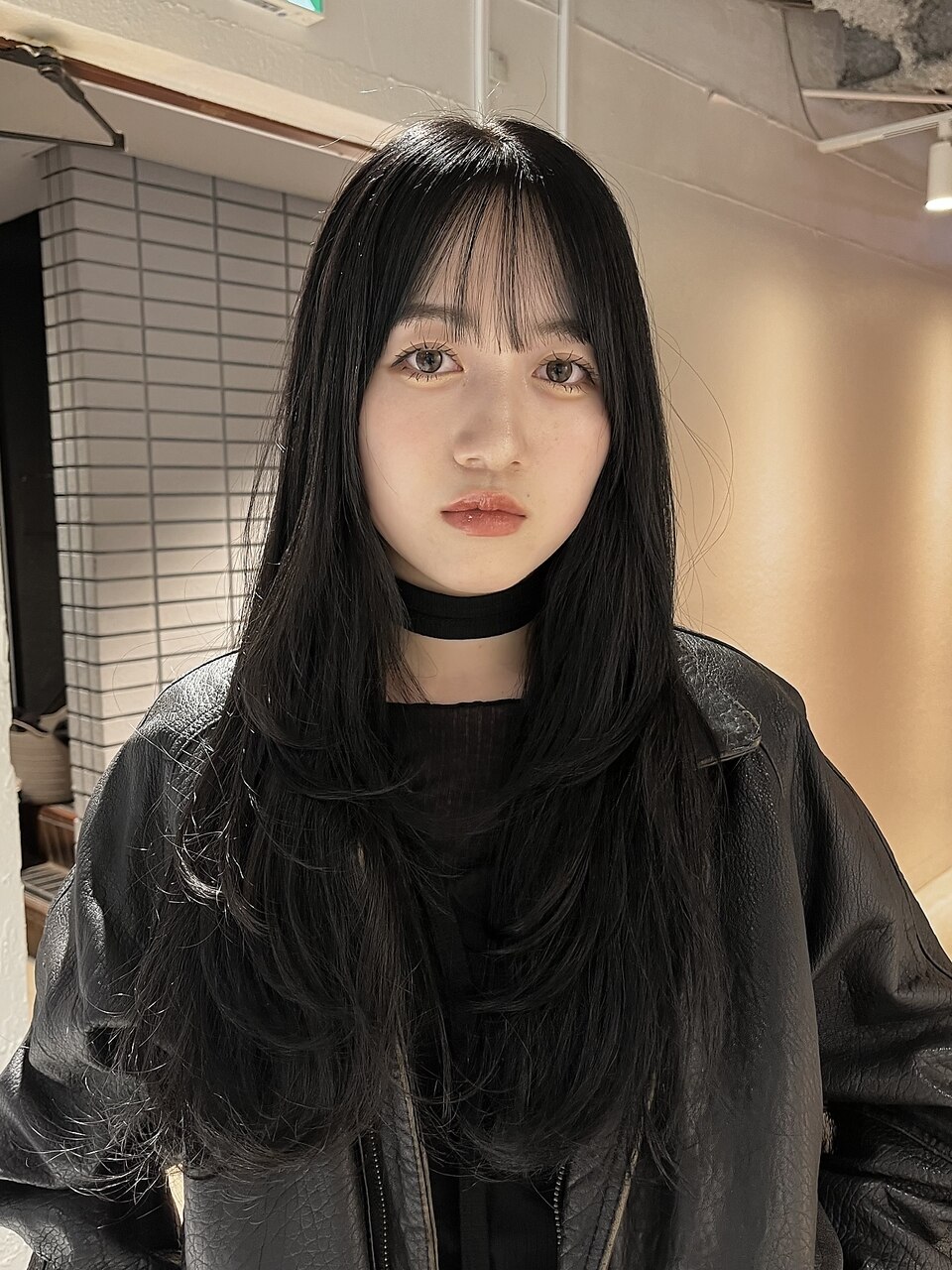 中澤彩乃】アッシュブラックレイヤーロング韓国前髪ぱっつん
