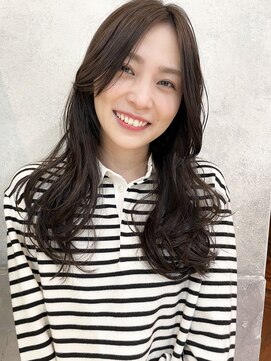 ソワリー 栄(THOiRY) THOiRY【女性らしい柔らかヘア】似合わせ小顔艶髪ゆる巻きロング