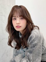 ディーエックス スリー(Dxxxx III)&nbsp;似合わせ前髪チョコレートベージュカラーこなれミディ小顔カット