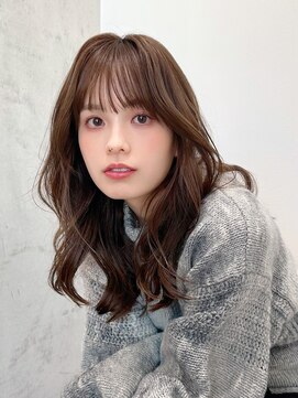 ディーエックス スリー(Dxxxx III) 似合わせ前髪チョコレートベージュカラーこなれミディ小顔カット