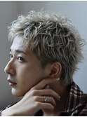 スパイキーショートハイトーンカラーホワイトブロンド