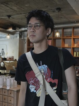 ヒカリス 中崎店(HIKARIS) メンズ × カット