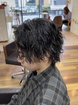 イエローコーン 金沢文庫店(YELLOW CORN)&nbsp;ツイストスパイラルパーマ/センターパート/ウルフパーマ