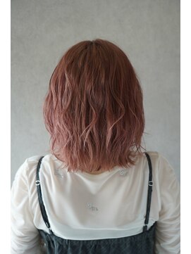 ソレイユバイエルズ(soleil by ailes) ミディアムボブ×ピンクベージュ