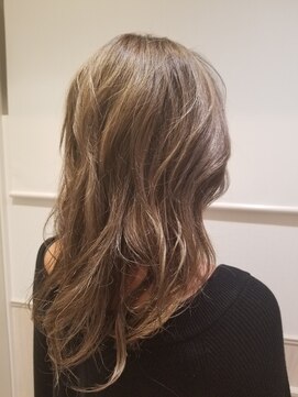 スタイル 成城学園前(STYLE) ハイライトカラー グラデーションカラー ベージュバレヤージュ3