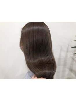 【話題の酸熱トリートメントご用意◎】酸熱で髪のダメージを回復・強化！髪質改善で潤いのある美髪へ…