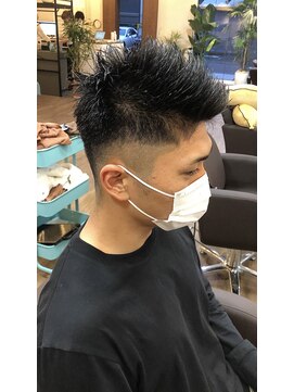 ベイス アワジ(BASE) スキンフェード