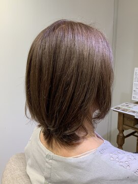 ユーネリー(U-NERY) ミディアムスタイル