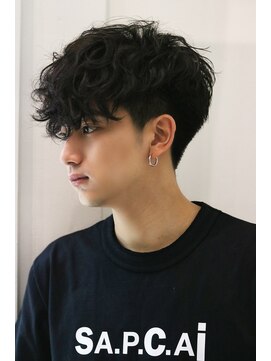 ネイビー(NAVY) 大人系マッシュ　スパイラルパーマで色気のある無造作ヘアに