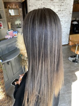 アンシュシュ(UN CHOU-CHOU) シャドールーツ　バレイヤージュカラー