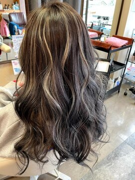 ヘアーメイク リボーン ムーヴ(hair make re:bbon move) ハイライト