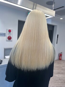 ルーブ トウキョウ(Loob. TOKYO) ハイトーンカラーミルクティーピンクベージュレイヤーカット韓国