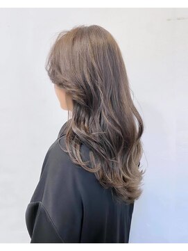 コニーズヘアサロン(Connie's Hair Salon) 暗めだけど重くないオータムミルクティ♪