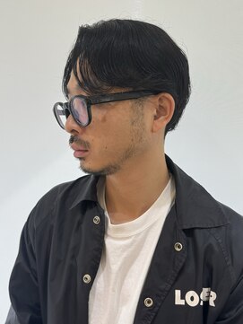 ビープ(beep) 癖毛を活かしたセンターパート【赤羽】