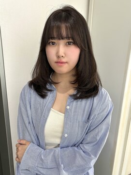 ユーフォリア 渋谷グランデ(Euphoria SHIBUYA GRANDE) カカオブラウン レイヤーカット ぱっつん前髪 顔周り