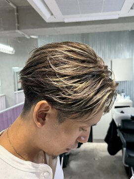 エイトメン 上野店(EIGHT MEN) センターパート/ハイライトカラー　茶×金