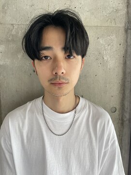 クオル 円山(QOL) センターパートパーマメンズ