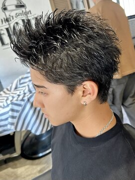 刈り上げないスパイキーショート池袋