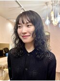 透明感グレージュとゆるめパーマ