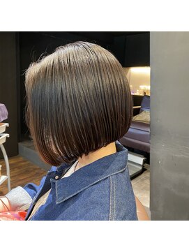 レパーン(Lepa) 切りっぱなしボブ