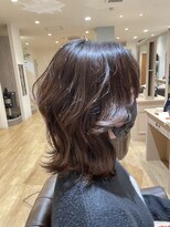 ヘアーアンドスパ フラップス(FLAPS) 外ハネミディアムウルフ