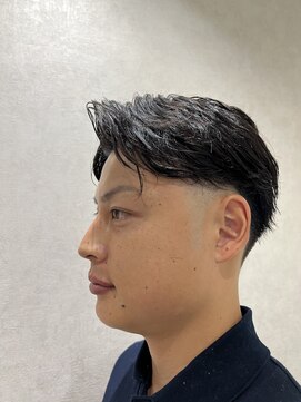 ヨシザワインク プレミアム 横浜 桜木町店(YOSHIZAWA Inc. PREMIUM) スーツツーブロ刈り上げスパイラルパーマ