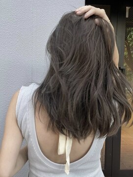 アンサー(answer) ロングレイヤー×アッシュグレージュ