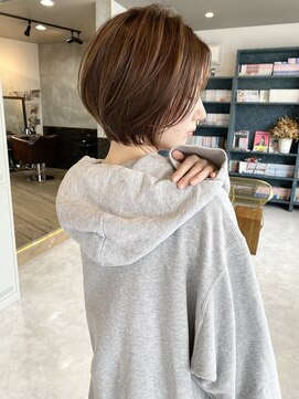 ヘイリー(HAILEY) 【大人ショートカット】ひし形ショートボブ前髪あり20代30代40代