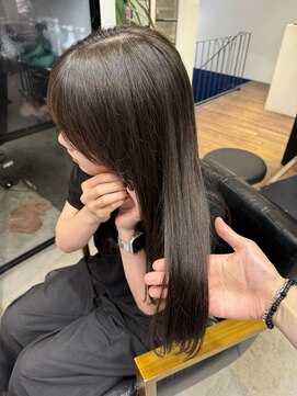 トレス(TRESS) レイヤーボブ　オリーブベージュ　シアーカラー