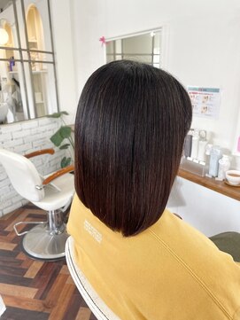 ヘアーアンドメイクアップモパ 艶髪ストレートパーマ