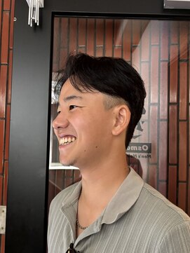 オスマン 御茶ノ水神保町店(Osmann) フェザーパーマグレーブルーカラー刈り上げショートバング