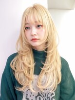 シェリ(che'rie)&nbsp;ブリーチハイライトカラーミルクティーベージュレイヤーカット