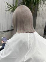 エヴァン(HEVIN) ホワイトグレージュ