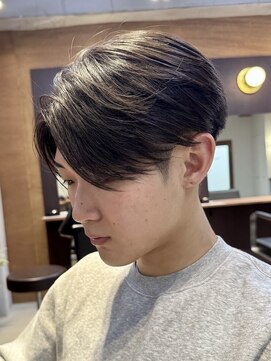 アトラクト バイ ラック 津田沼(Attract by LUCK) メンズカット/フェザーショート/メンズヘア/センターパート