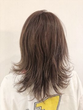 ネオリーブエム(Neolive em;) neolive em クリーミーベージュ☆☆