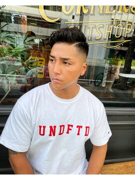 フォーコーナーズ(Four Corners) SKIN FADE × PERM