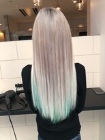 ヘアー ミッション 心斎橋店(hair Mission) グリーンのアクセントが可愛いホワイト×インナーカラー