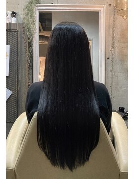 フルーヴ(Fleuve) 上品でクール♪黒髪ロングで雰囲気格上げ