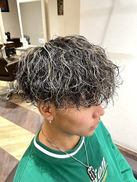 アンカー(ANCHOR) 波巻きパーマ×メッシュカラー