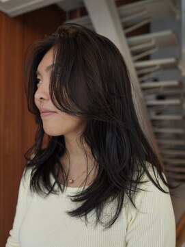 ビュートリアム 鎌倉小町(BEAUTRIUM) ロング／レイヤー/透明感カラー/beautrium鎌倉小町　比嘉