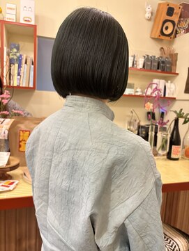 ヒントステーション(HINTSTATION) 〈浅草 半個室〉丸みボブ/オリーブグレー