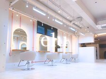 『上品な大人女性』がコンセプト/白髪を味方にするカラーリング術と根本からのケア/ハイライト/ボブ/新小岩
