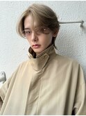ライトベージュ×ウルフ