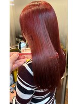 リン(Lin.) 【艶々レッドカラー♪】 山下 泰世