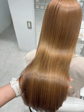 イリ(iLi) 【iLi×MIRAI】ブリーチなしで作るミルクティベージュ