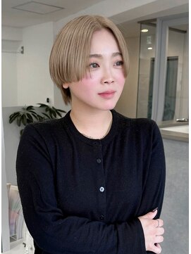 エルサザリープ 三宮(Elsa the leap) ミルクティーベージュ／ホワイトベージュ／ハンサムショート