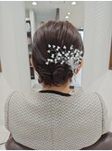 シニヨン風アップスタイル