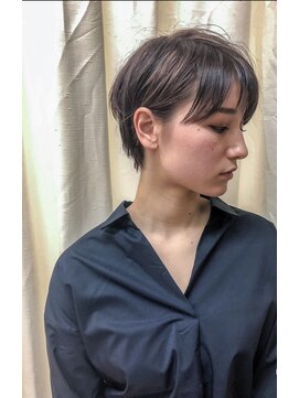 ヘアーラウンジトリップ(hair lounge TRiP) 耳かけで大人カジュアルなミニマムショート