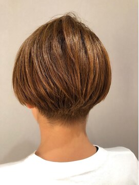 美容室 かんしゃ かんしゃ【Mariko】刈り上げショートスタイル女子